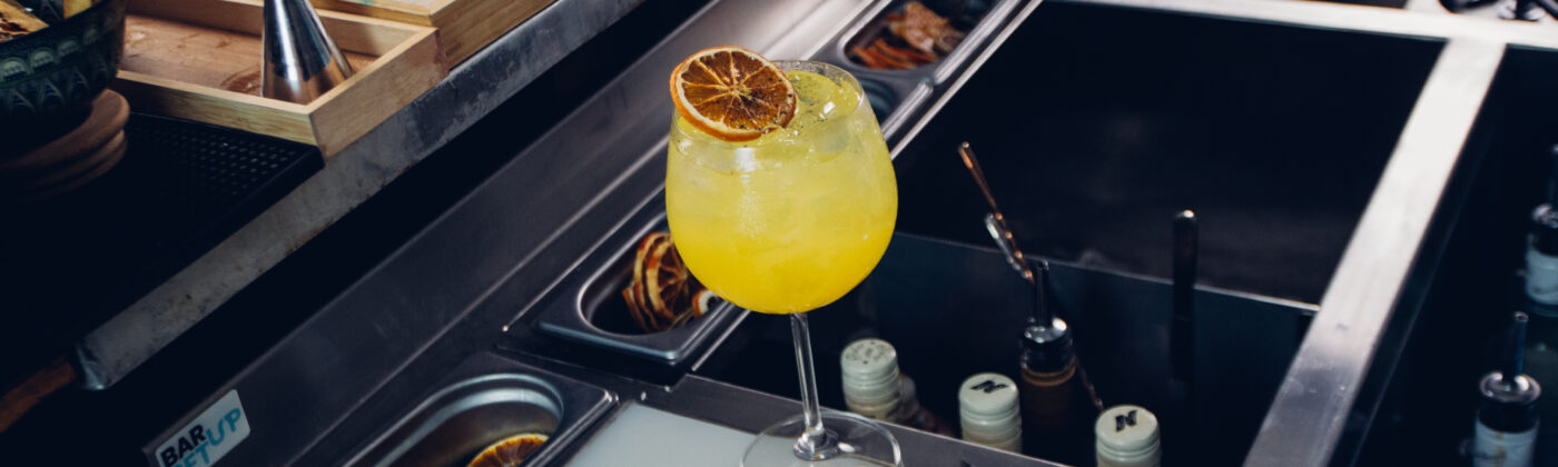 Cocktail Stations: Maximize Your Bar’s Efficiency for Optimal Results